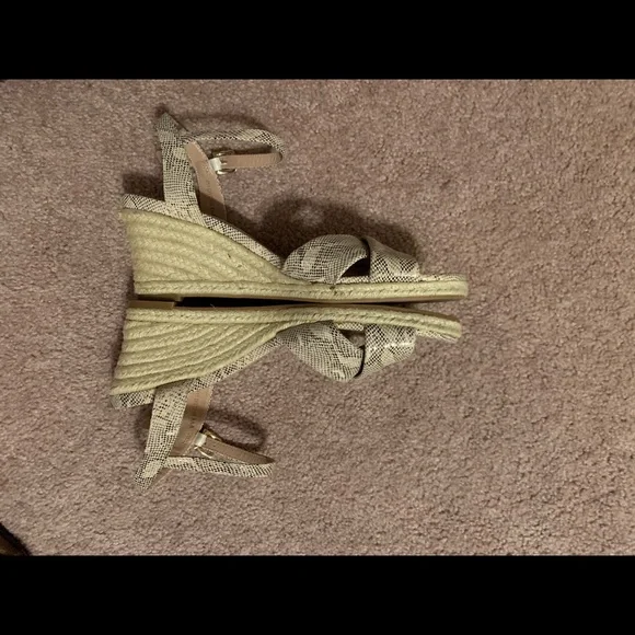 Cole Haan Leather Wedge Sandal Nike Air Python  print wedges 8AA - Picture 4 of 8